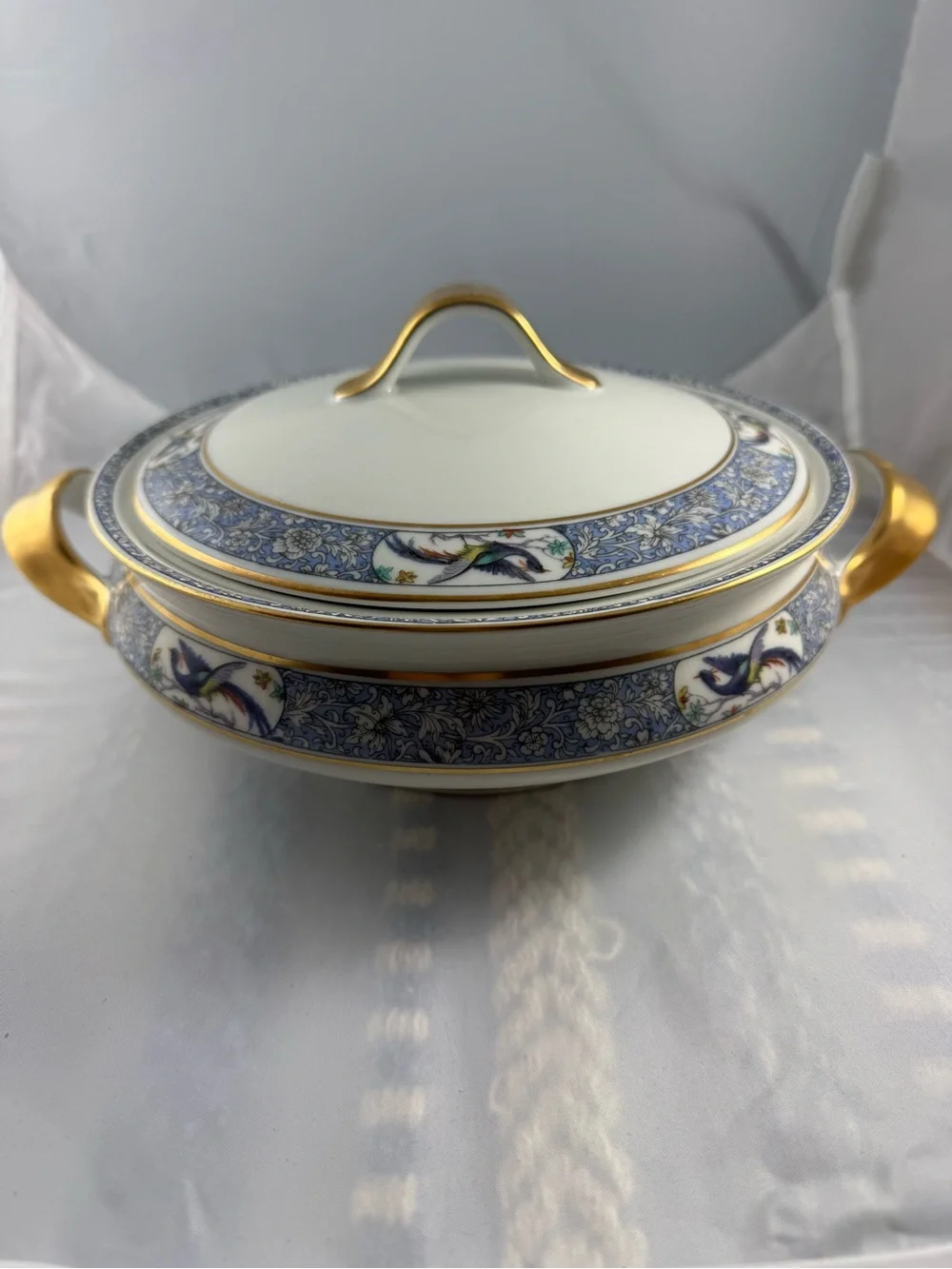 Antique Theodore Haviland Limoge Covered dish - Pattern Rani -France